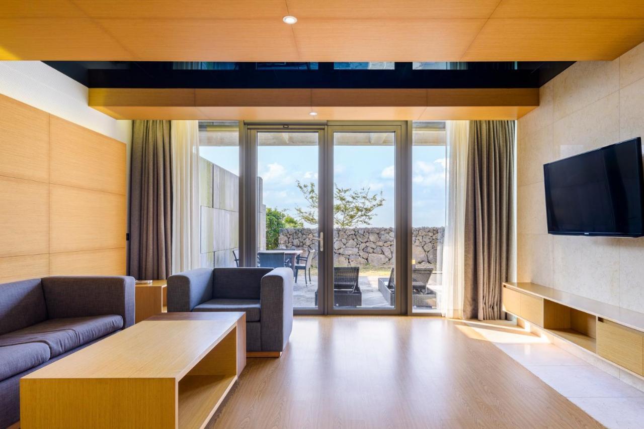 Stanford Hotel & Resort 済州市 エクステリア 写真
