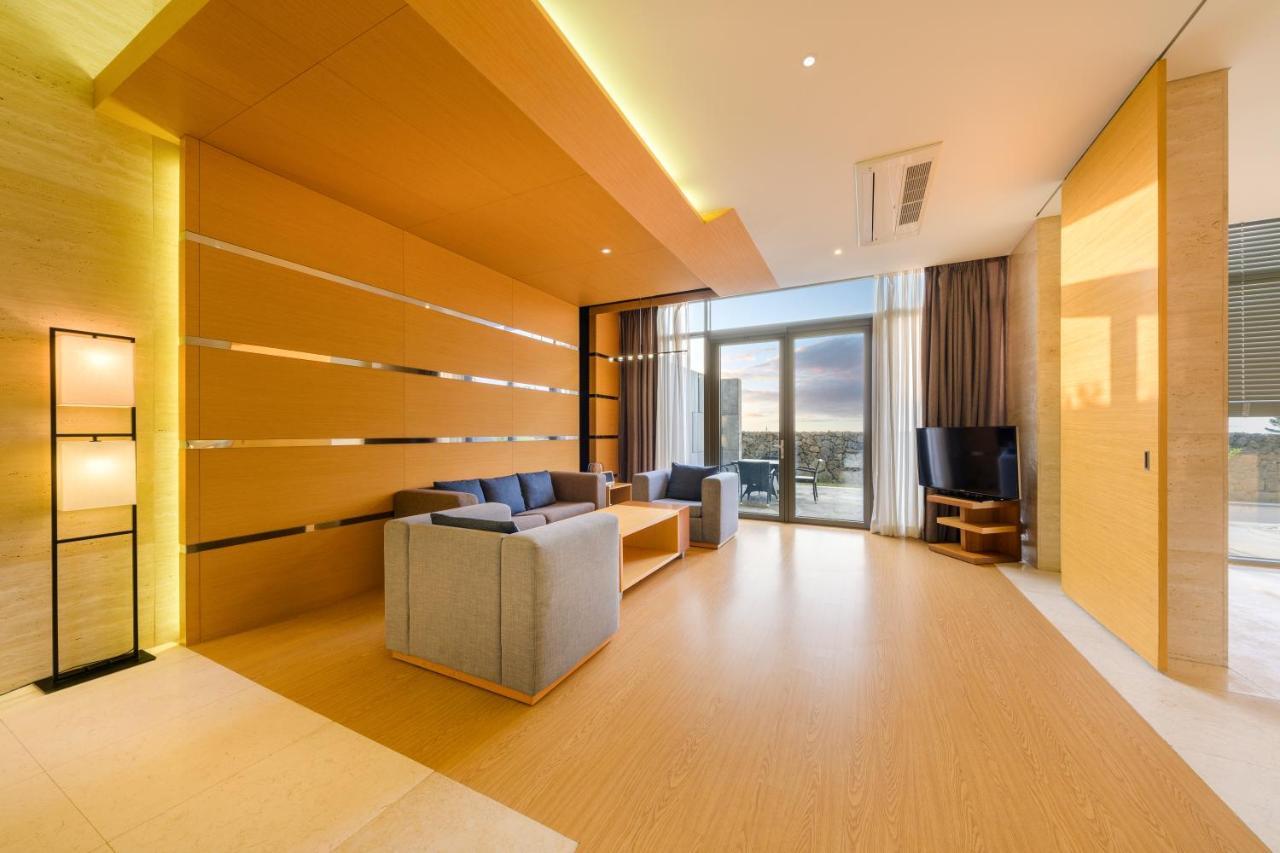 Stanford Hotel & Resort 済州市 エクステリア 写真