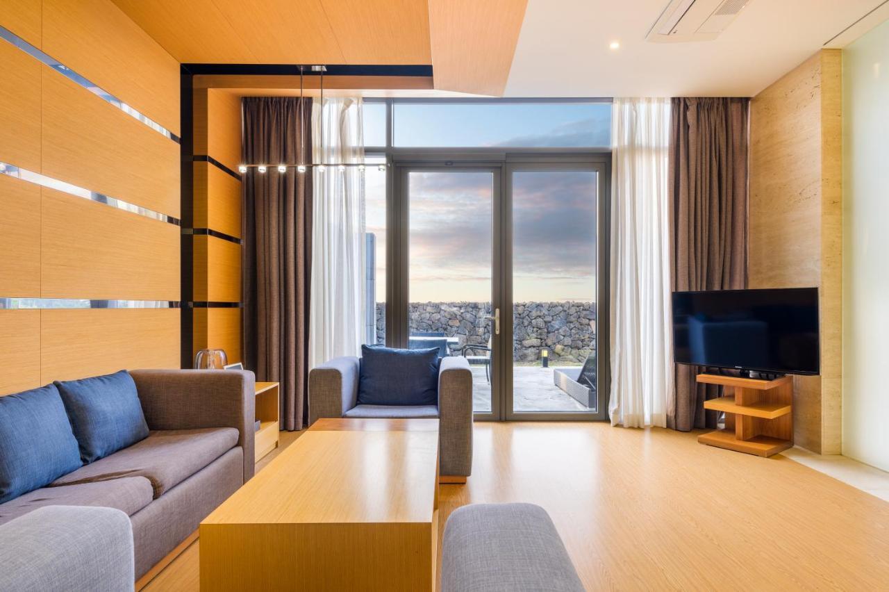 Stanford Hotel & Resort 済州市 エクステリア 写真