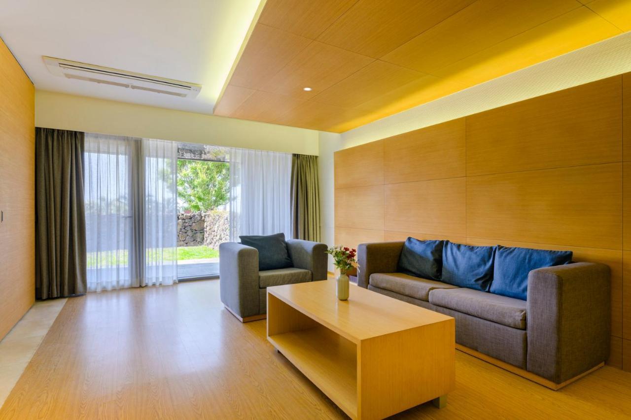 Stanford Hotel & Resort 済州市 エクステリア 写真